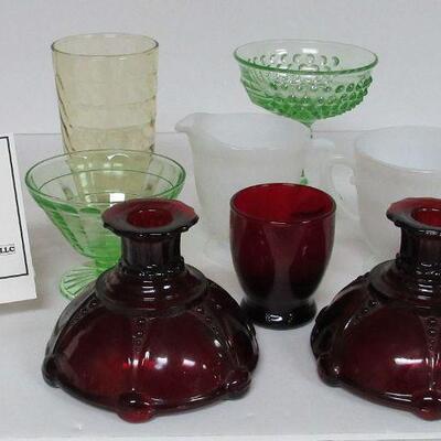 Lot of Depression Glass Ruby Oyster & Pearl, American Sweetheart Monax Sugar & Creamer, More