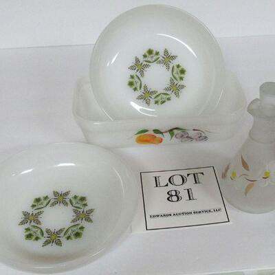Mid Century Lot 2 Anckor Hocking Green Meadow Salad Bowls, Hazel Atlas Cruet, Fire King Fruits Baking Dish