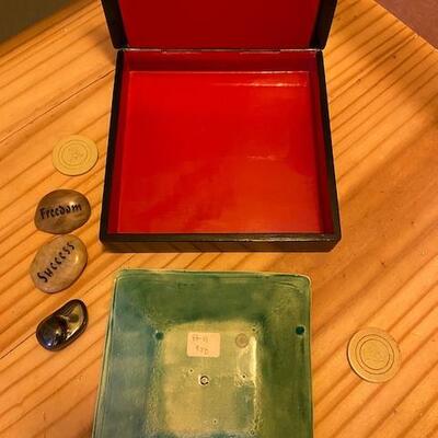 Russian lacquer box, pottery dish and stones