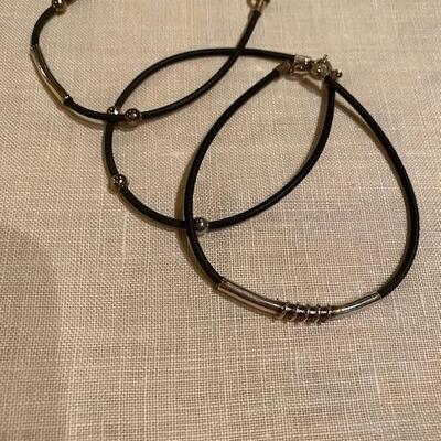 3 Bracelets