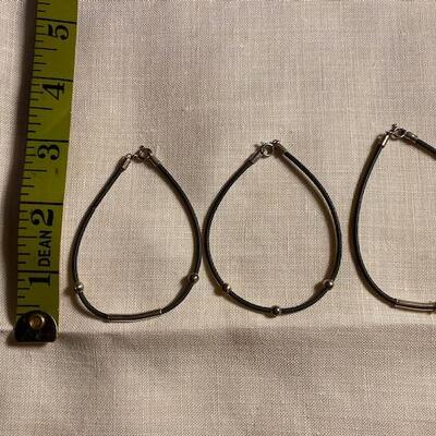 3 Bracelets