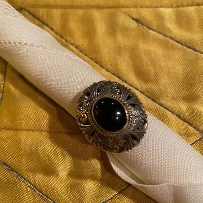 Ornate silver ring w/ black stone