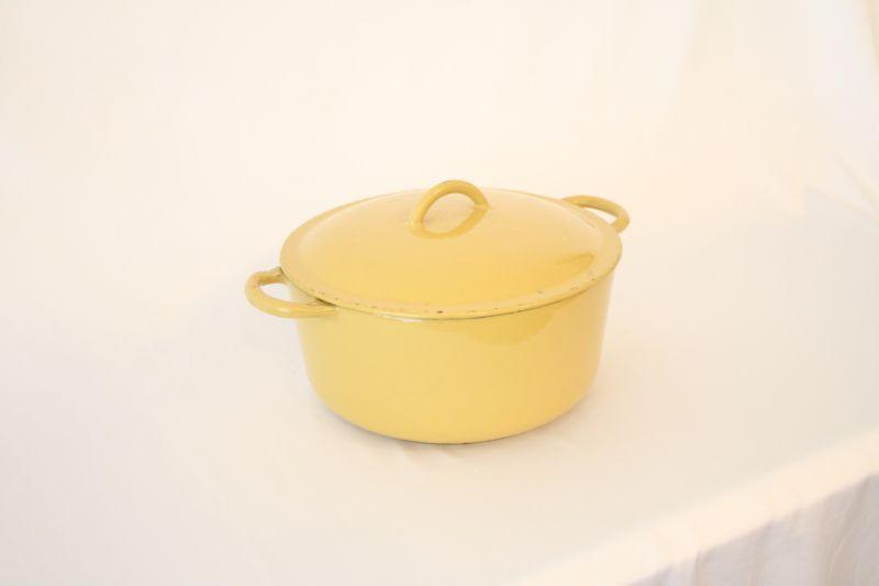 Lot #114: Vintage Yellow Descoware Enamelware Dutch Oven Pot