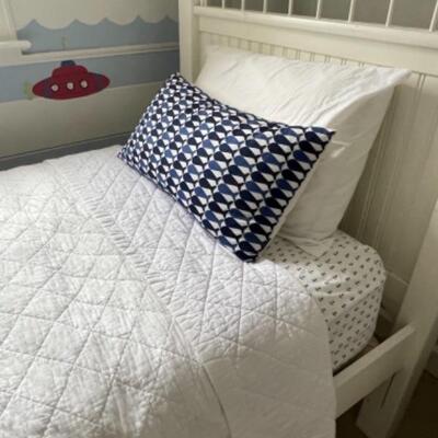 White twin bed