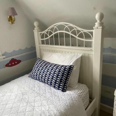 White twin bed