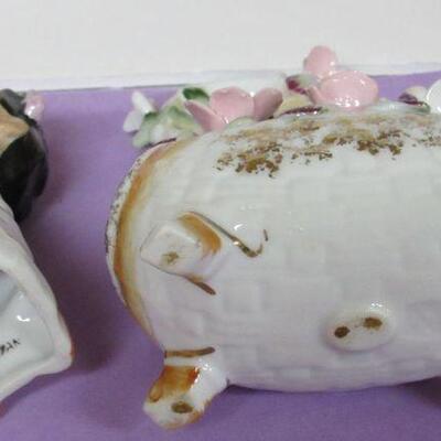 Decorative Pieces, Little Black Americanna Girl Bell, Beautiful Planter With Baby