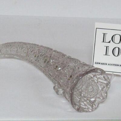 Very Pretty Vintage Pressed Glass Cornucopia Vase