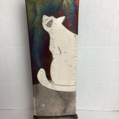 K - 110 Fun Triangle Shaped Pottery Decor ( Cat & Mouse ) 