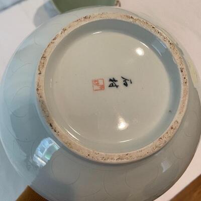 Lot 96 - Soft Designed Asian Pottery