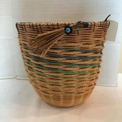K - 135  Signed & Hand Made Basket by Janice A. Larson 