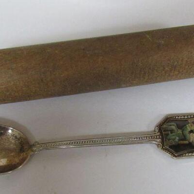 Vintage Child's Lot, 2 Tony Tiger Bowls, 1 Tony Tiger Spoon, 2 Gerber Spoons, 1 Peter Rabbit Spoon, More