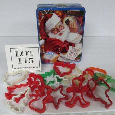 Christmas Oreo Tin and Vintage Plastic Cookie Cutters