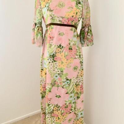 Lot 189  Vintage 1970s Summer Maxi Dress Floral Pastels