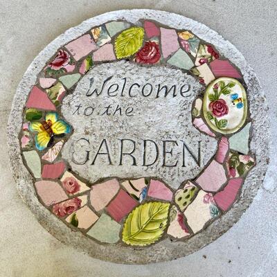 Lot 194  Round Cement & Mosaic Garden Stepping Stone 