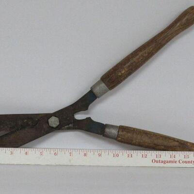 Very Large Vintage Wood Handle Garden Sheers