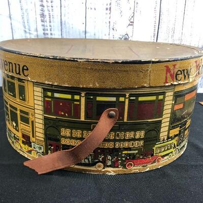 Vintage DOBBS New York Round Hat Box