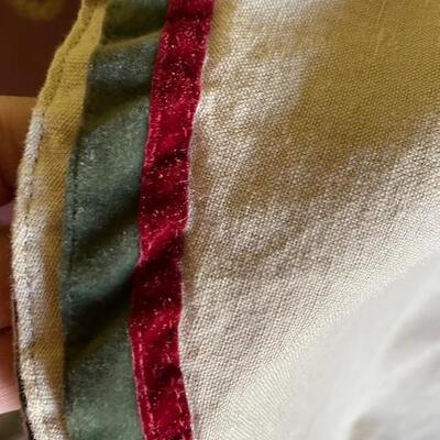 Christmas Table runner and round table cloth
