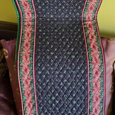 Christmas Table runner and round table cloth