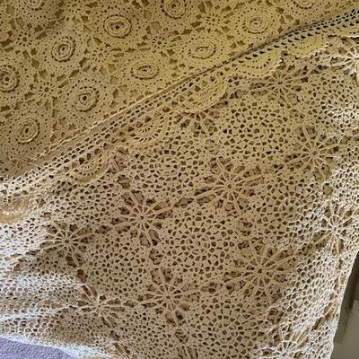 Lace bed skirt, 2 shams, topper and full size duvet cover 