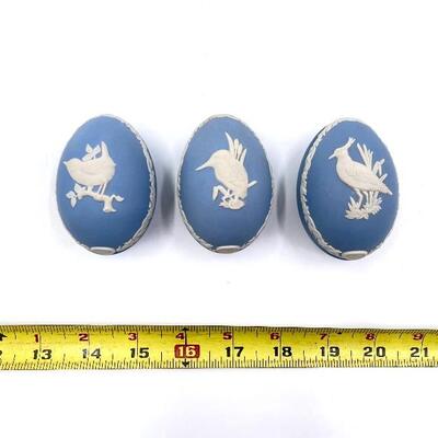 WEDGWOOD PALE BLUE JASPERWARE LIDDED EGGS SET OF 3