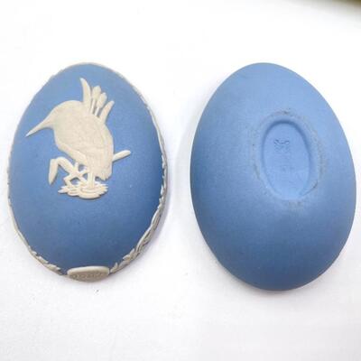 WEDGWOOD PALE BLUE JASPERWARE LIDDED EGGS SET OF 3