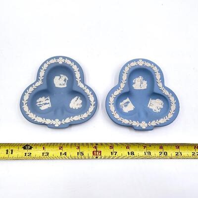 WEDGWOOD PALE BLUE JASPERWARE CLUB DISH/TRAY SET OF 2