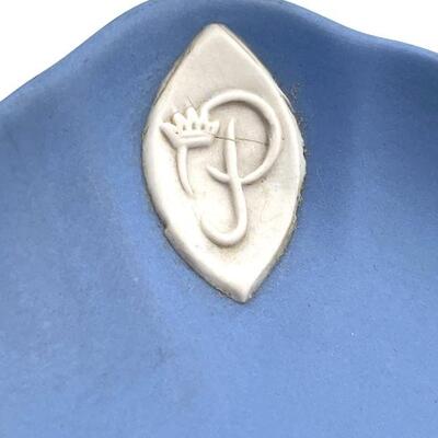 WEDGWOOD PALE BLUE JASPERWARE BERMUDA COAT OF ARMS SMALL DISH/TRAY