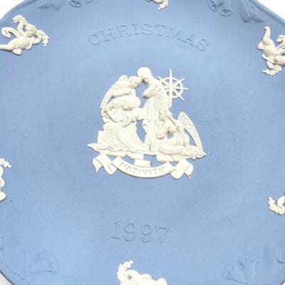 WEDGWOOD PALE BLUE JASPERWARE "CHRISTMAS 1997" NATIVITY PLATE