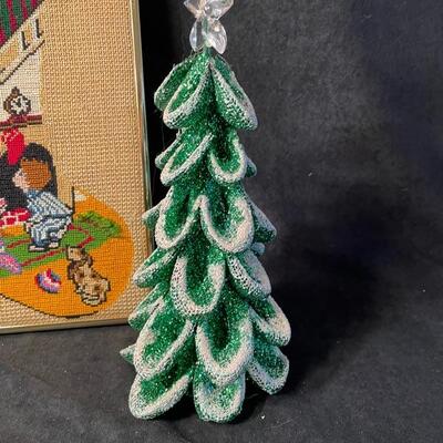Needlepoint Christmas Picture