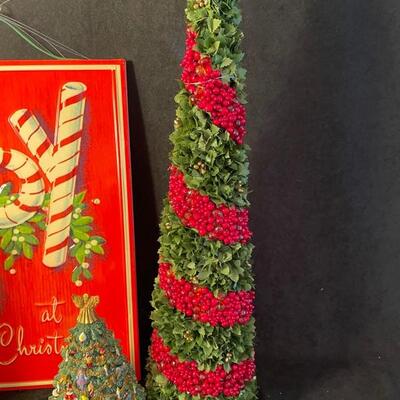 Lot of Miscellaneous Christmas Decor