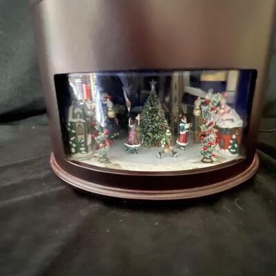 Christmas Music Box with rotating Scene