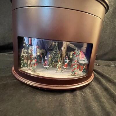 Christmas Music Box with rotating Scene