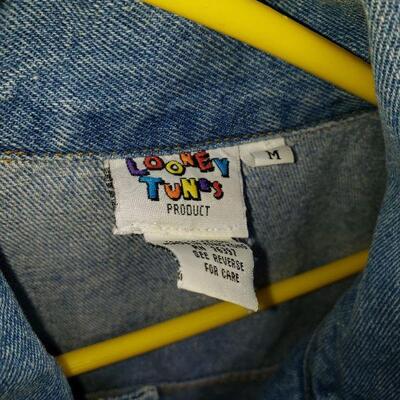 Vintage Looney Tunes Warner Brothers jacket medium