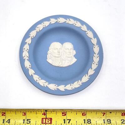 WEDGWOOD PALE BLUE JASPERWARE â€œCOKE-ASBURYâ€ SMALL PLATE