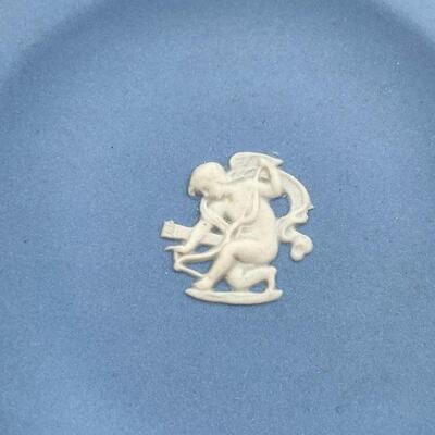 WEDGWOOD PALE BLUE JASPERWARE â€œCUPIDâ€ MINI PLATE
