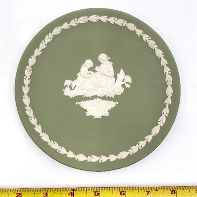 WEDGWOOD GREEN JASPERWARE â€œMOTHER 1972â€ PLATE