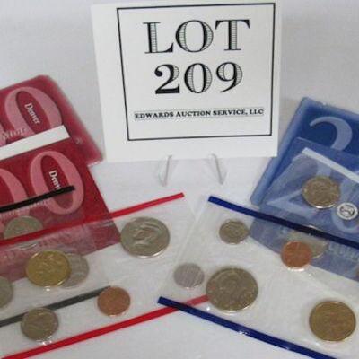 2000 US Mint Uncirculated Coin Set In Sleeves