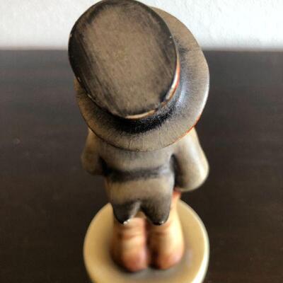 Antique Hummel 131 Street Singer Figurine with Full Bee Stamp