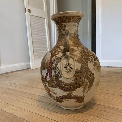 Vintage Satsuma Style Japanese Vase, Featuring Samurai In Battle Scene