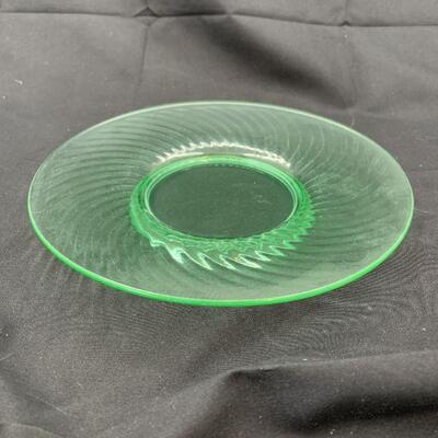 5 Vintage Hocking Glass Spiral Uranium Green Depression Luncheon Plates