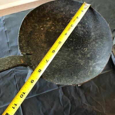 Antique Cast Iron Pans Tools Cooking Camping Outdoor Kitchen Fire Set