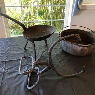 Antique Cast Iron Pans Tools Cooking Camping Outdoor Kitchen Fire Set