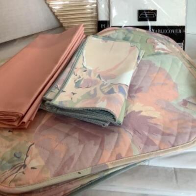Q247 Lot of Table Linens and Serving Pieces 