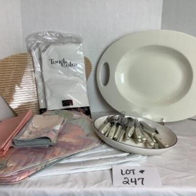 Q247 Lot of Table Linens and Serving Pieces 