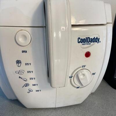 Deep fryer and electric can opener
