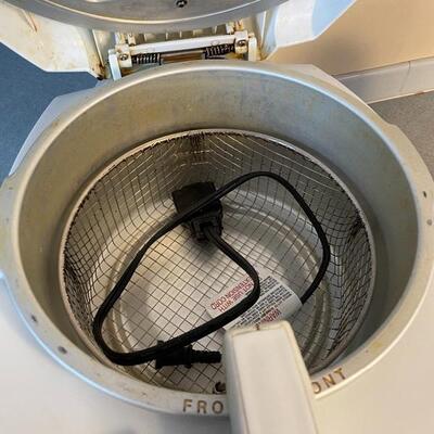 Deep fryer and electric can opener