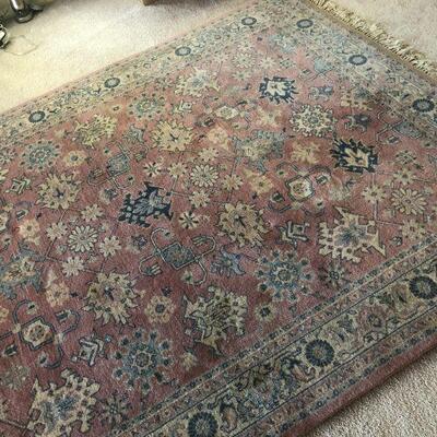 Classic Pattern Area Rug with Fringe 68 x 98 Inches 