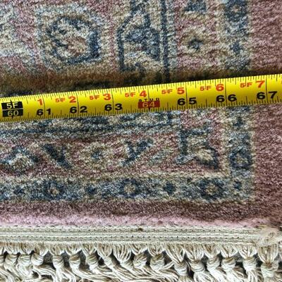 Classic Pattern Area Rug with Fringe 68 x 98 Inches 