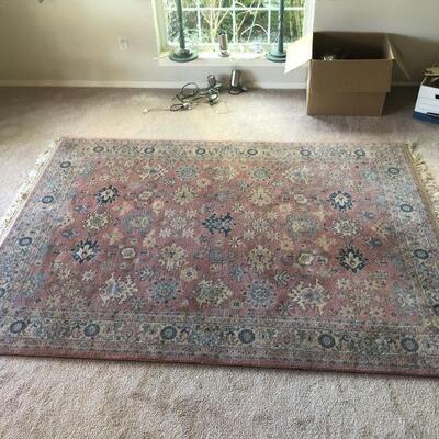 Classic Pattern Area Rug with Fringe 68 x 98 Inches 