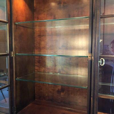 Gorgeous Henredon Mahogany China and Silver Cabinet with Lighted Display in Excellent Condition